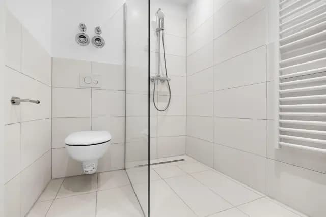 Unfurnished studio in Lichtenberg
