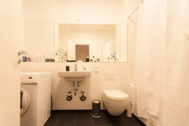 Comfy studio close to U Senefelderplatz metro station