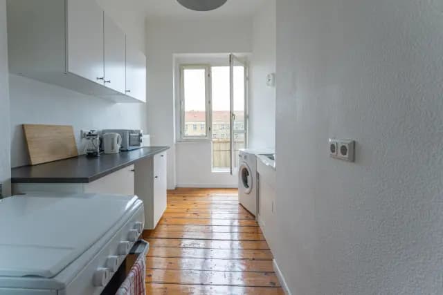 Charming studio near Schönhauser Allee metro station