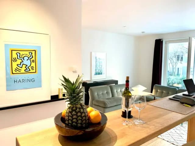 Welcoming studio near the Frankfurter Allee transport station