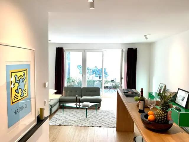 Welcoming studio near the Frankfurter Allee transport station
