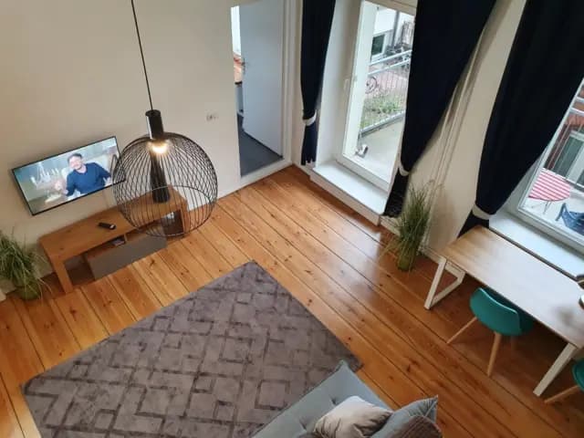 Bright studio with balcony in Kreuzberg