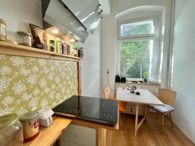 Classy studio with high ceilings in Moabit