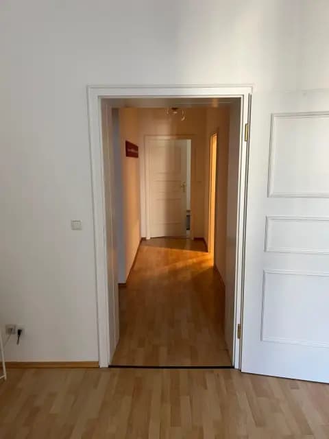 studio in Mitte image 5