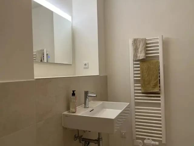 Modern and beautiful studio near the Ostbahnhof train station