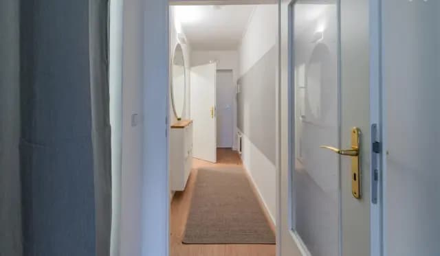studio in Charlottenburg image 5