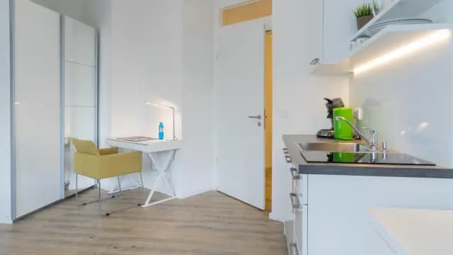 Cute studio in the vicinity of Charité and Humboldt University