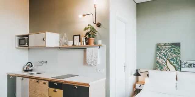 Pleasant studio in a residence in Friedrichshain