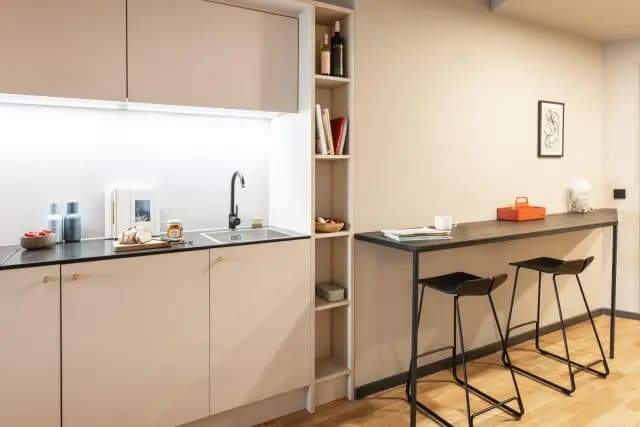Alluring studio in a residence, in Flughafen
