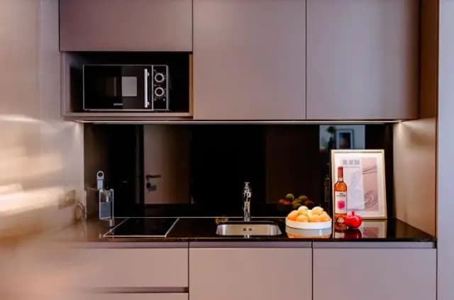 Appealing Studio close to Moosach metro station