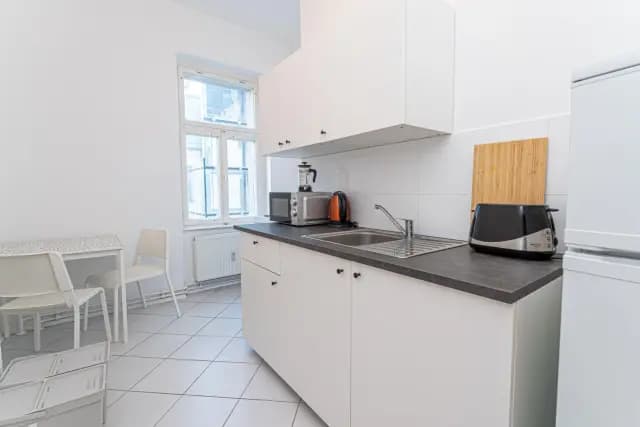 studio near Wisbyer Str.