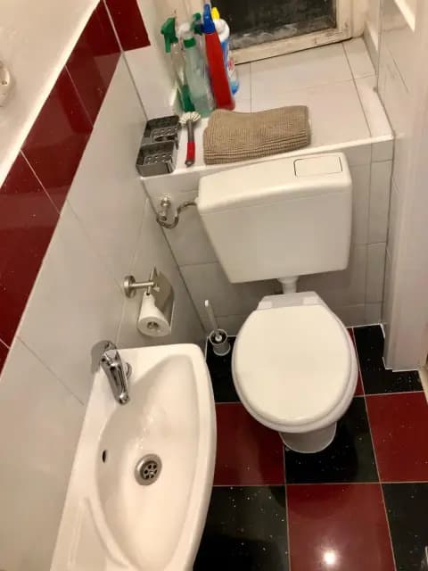Fully Furnished Studio with Anmeldung