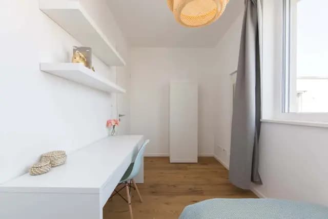 Zimmer in der Nazarethkirchstrasse 51 (Aufgang D)