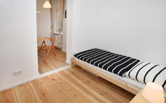 Ratiborstrasse 9DE-01-232M