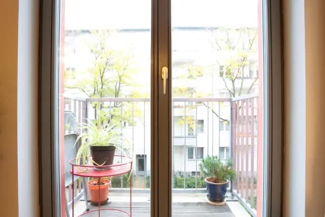 studio in Moabit image 2