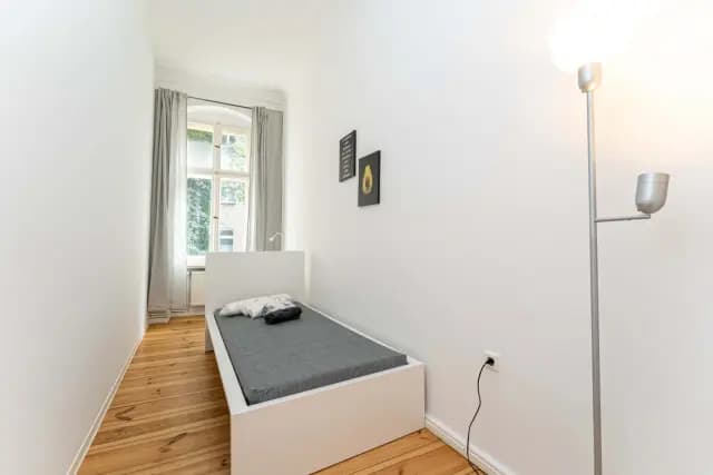 BOXHAGENER STR. 75 - VH 1. OG links (Pyur) - 0307