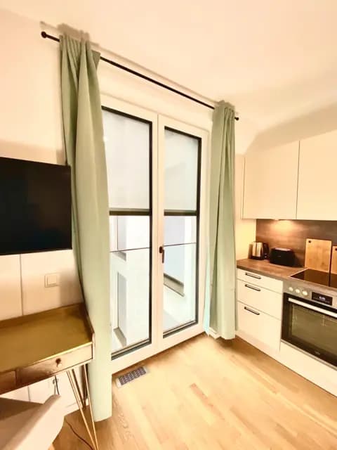 Spacious studio near the Ostbahnhof train station