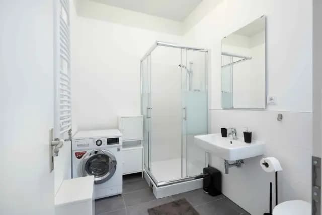 Zimmer in der Saalburgallee