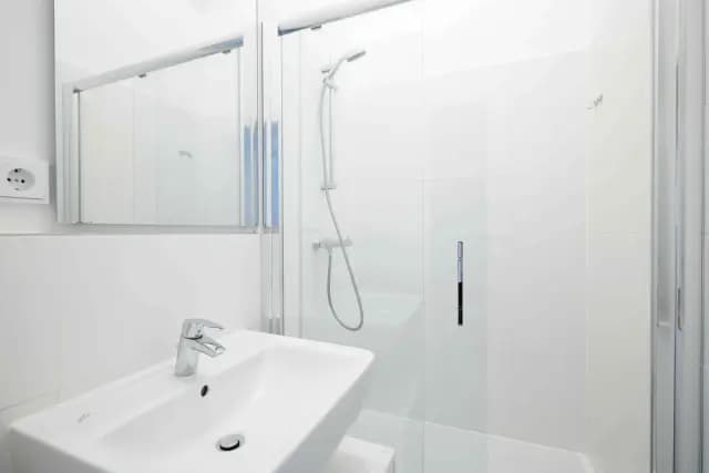 Zimmer in der Saalburgallee
