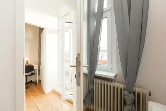 Room 4