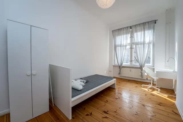 BORNHOLMER STR. 17- VH 3. OG rechts (Pyur)