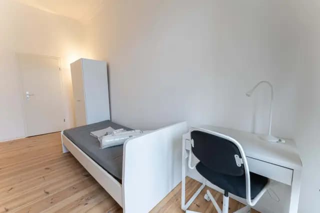 BOXHAGENER STR. 75 - VH 4. OG rechts (Pyur) - 1406 