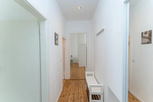 studio near Wisbyer Str.