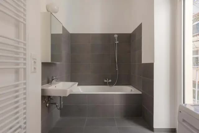 Zimmer in der Flughafenstrasse