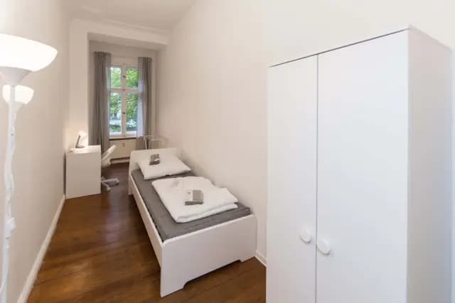 GABRIEL- MAX- STR. 2 -  VH, 1. OG mitte rechts (Gigacube)
