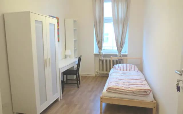 Zimmer in der Karl Marx Strasse