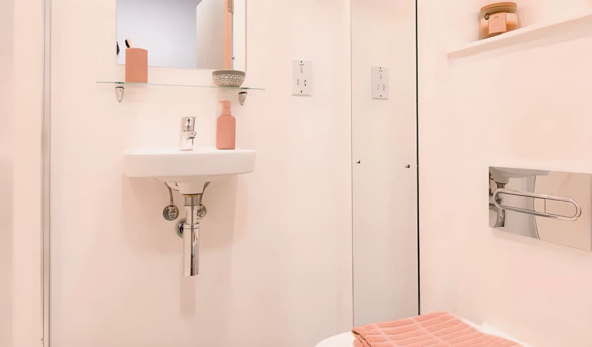 8 Bed Classic En-suite