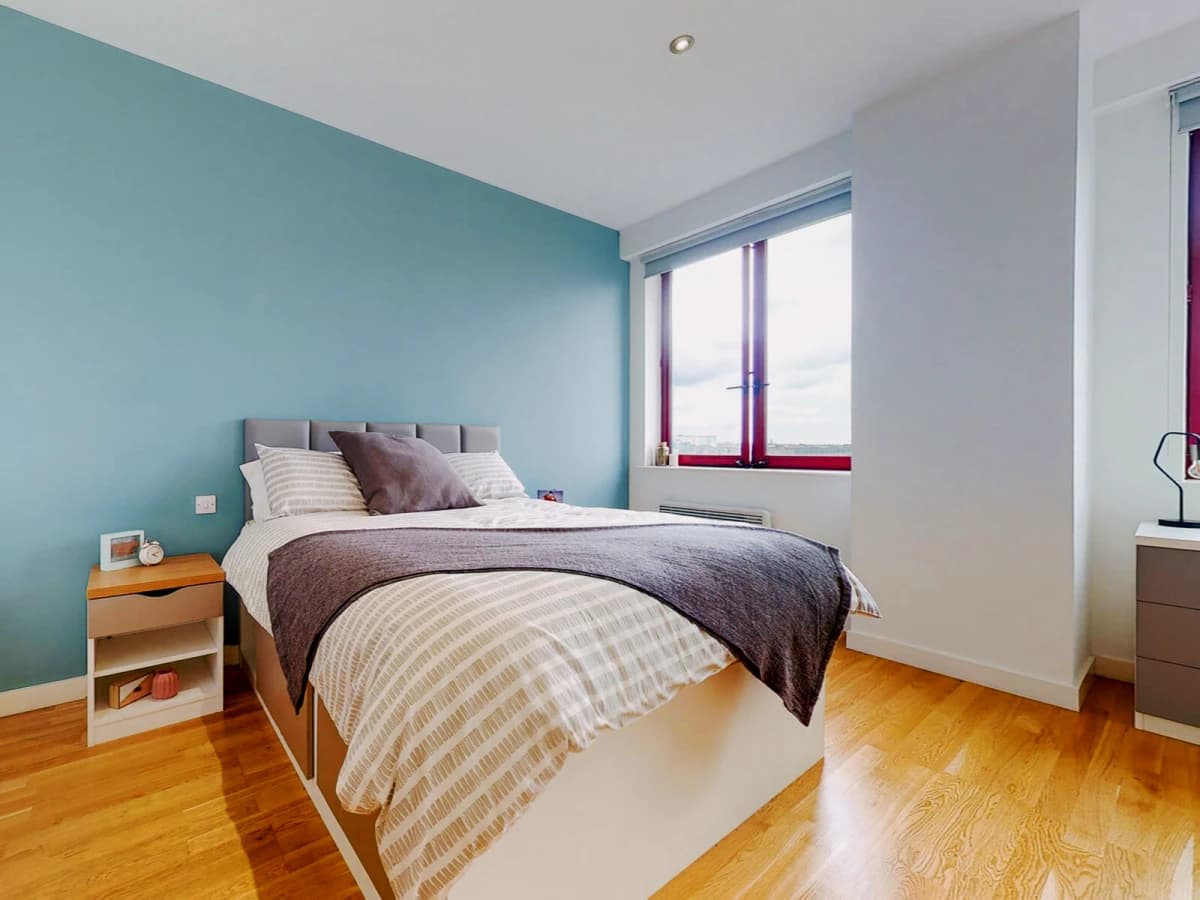 Q One Residence image