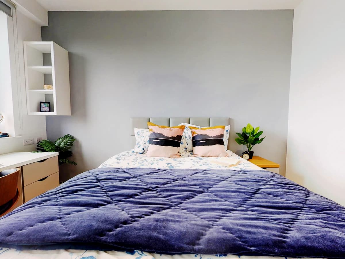 Q One Residence image