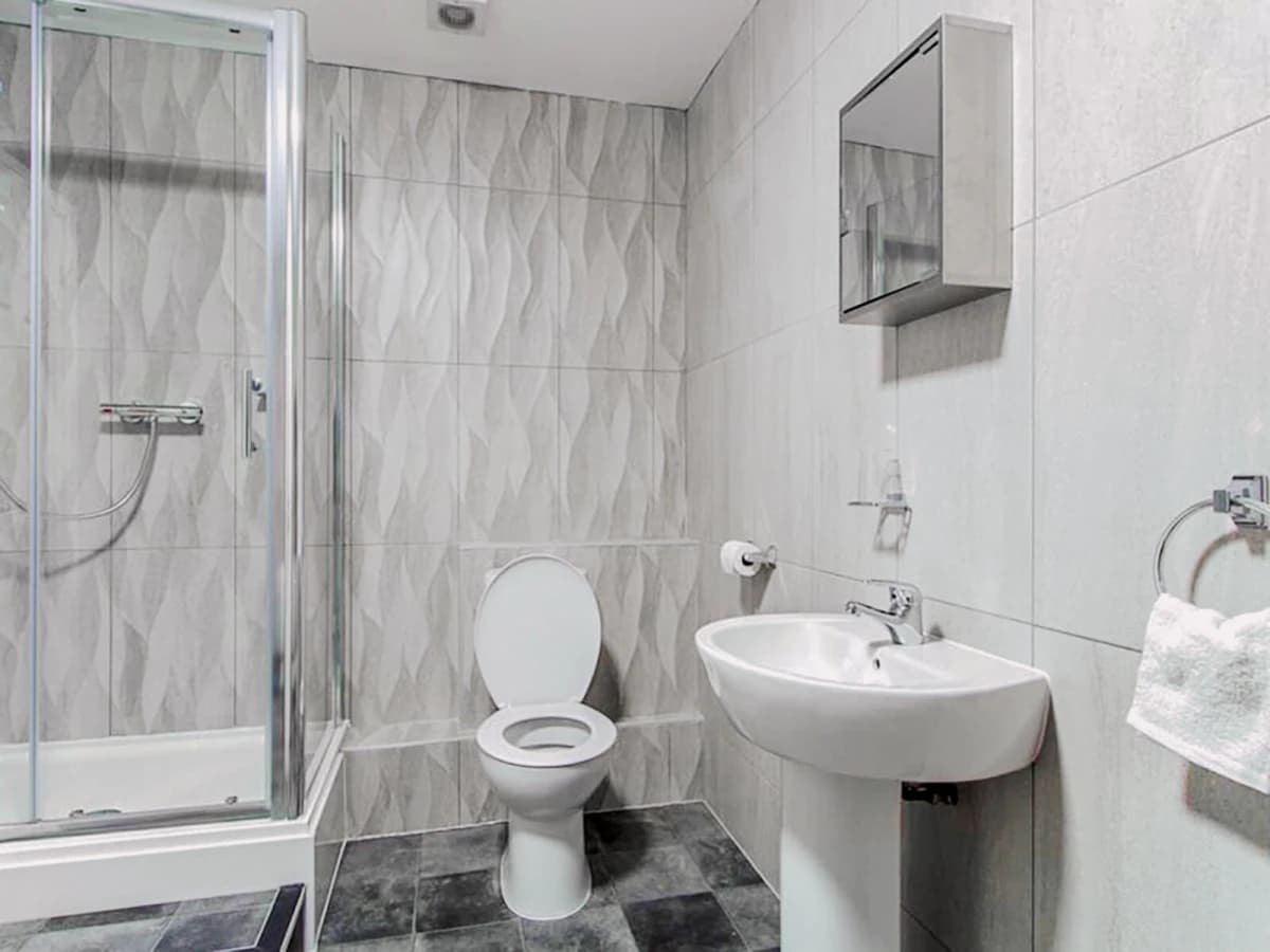 22A Blenheim Terrace image 3