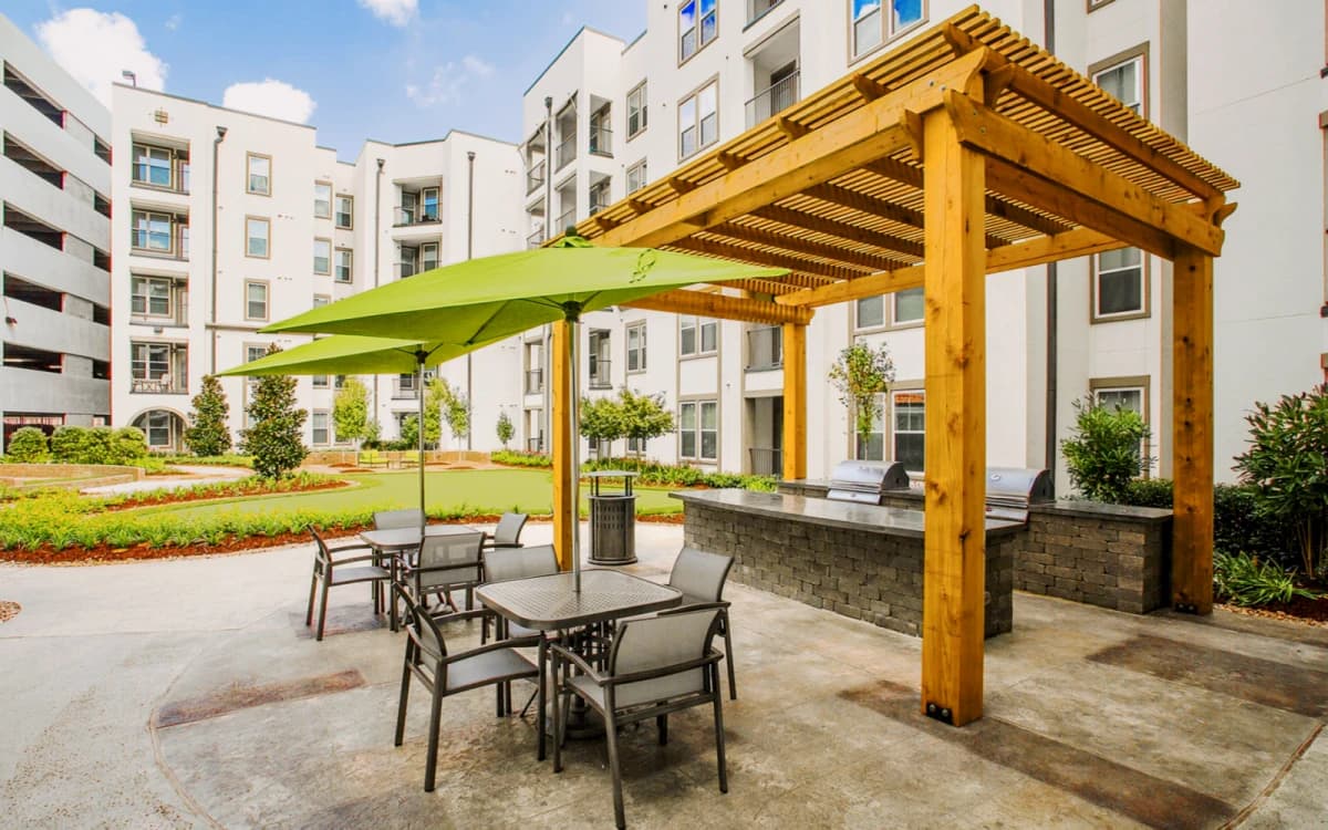 Lark Baton Rouge image