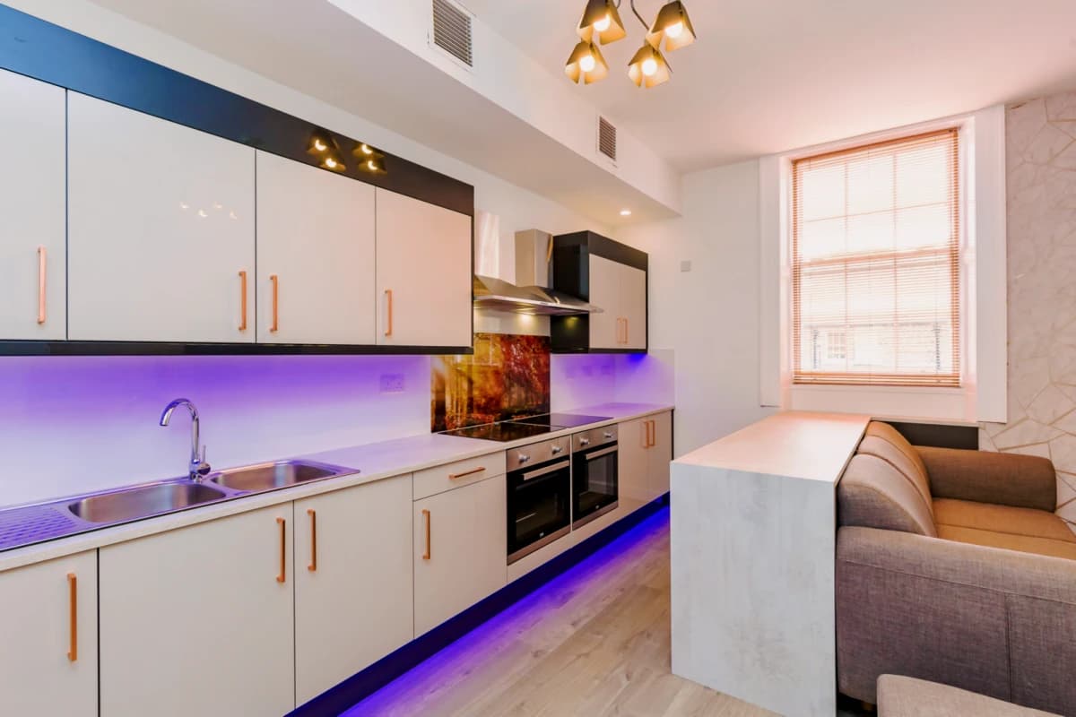 8 LEAZES TERRACE image 5