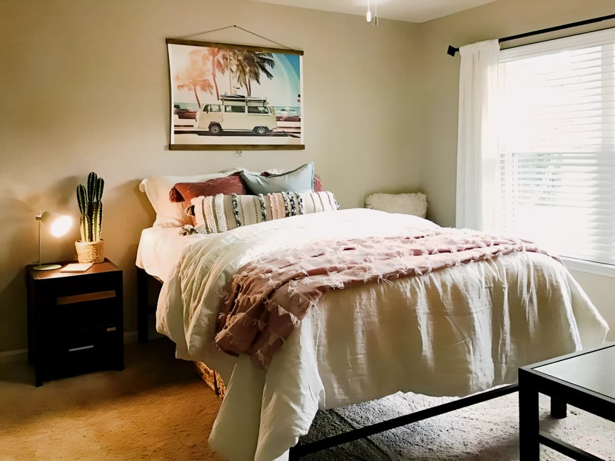 2 Bed 2.5 Bath Townhome