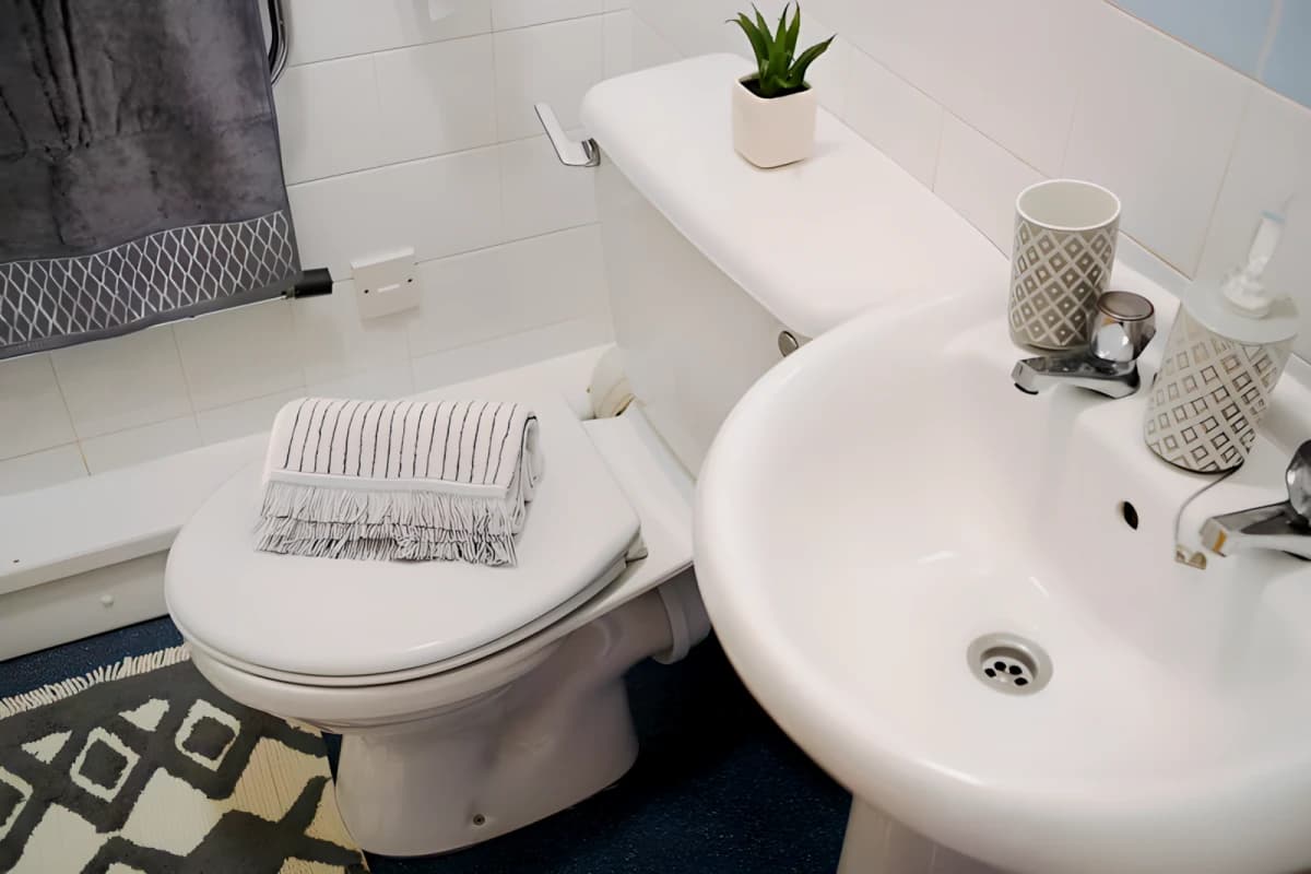 Platinum Ensuite