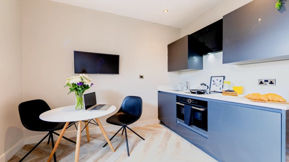 Dwell 121 Princess Street image