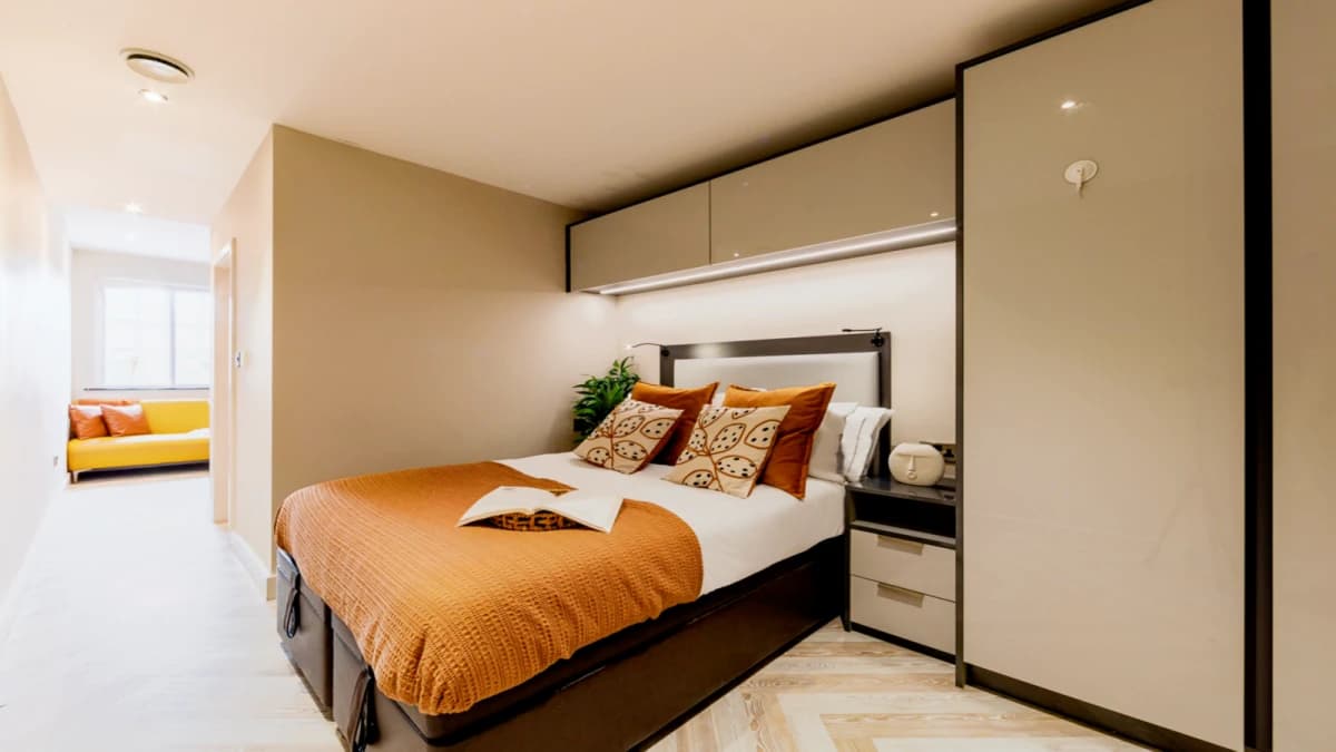 Dwell 121 Princess Street image