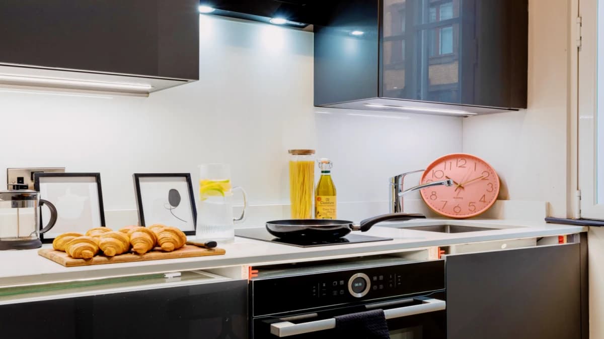 Dwell 121 Princess Street image