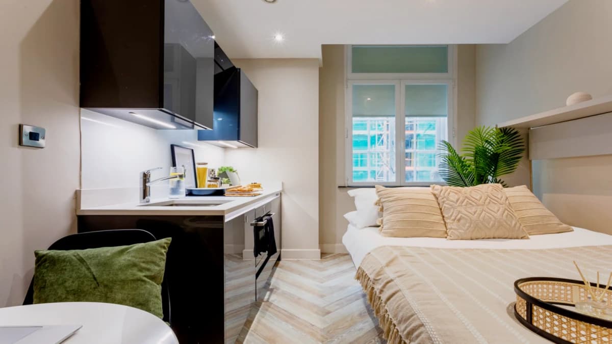 Dwell 121 Princess Street image