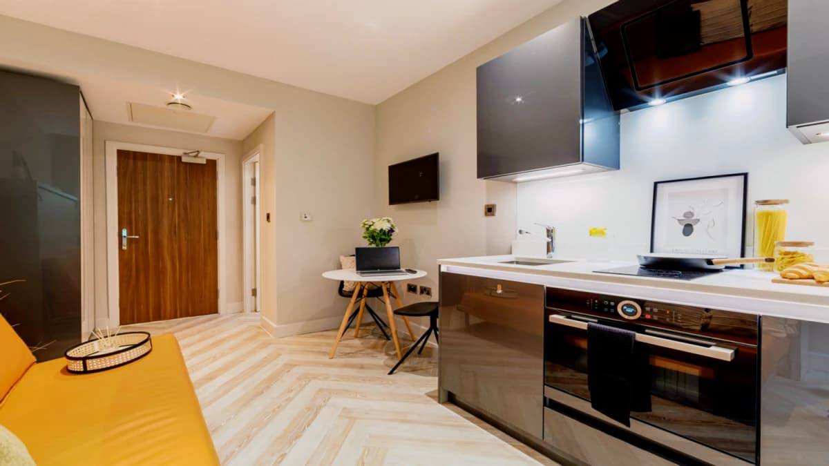 Dwell 121 Princess Street image