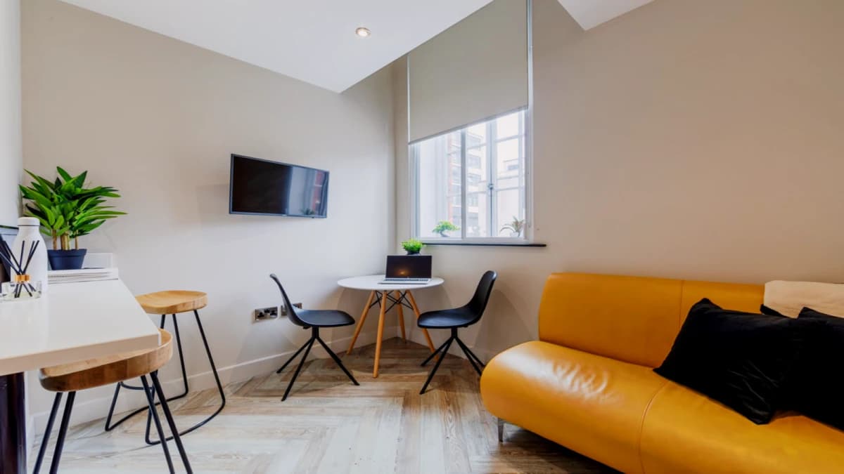 Dwell 121 Princess Street image