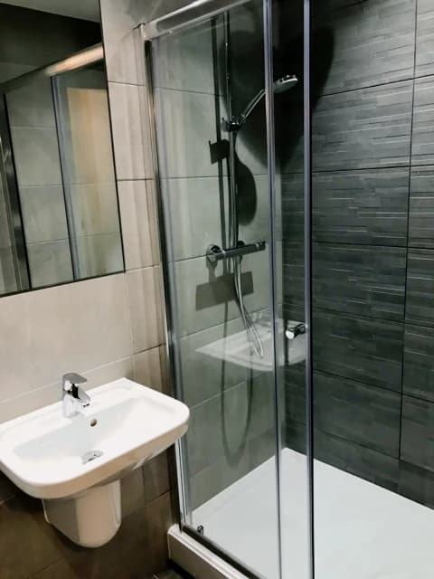 2 Bedroom 2 bathroom