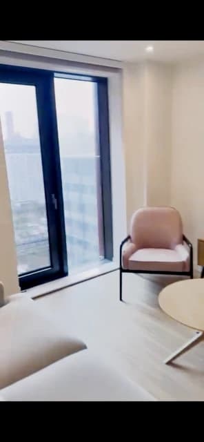 2 Bedrooms 2 bathrooms