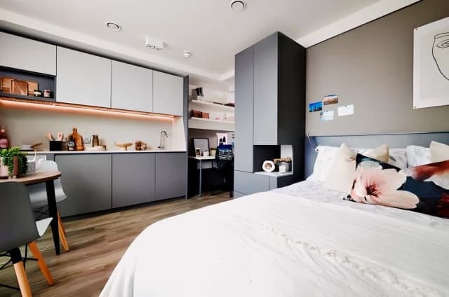 residence near 8, Nobel Way image 5