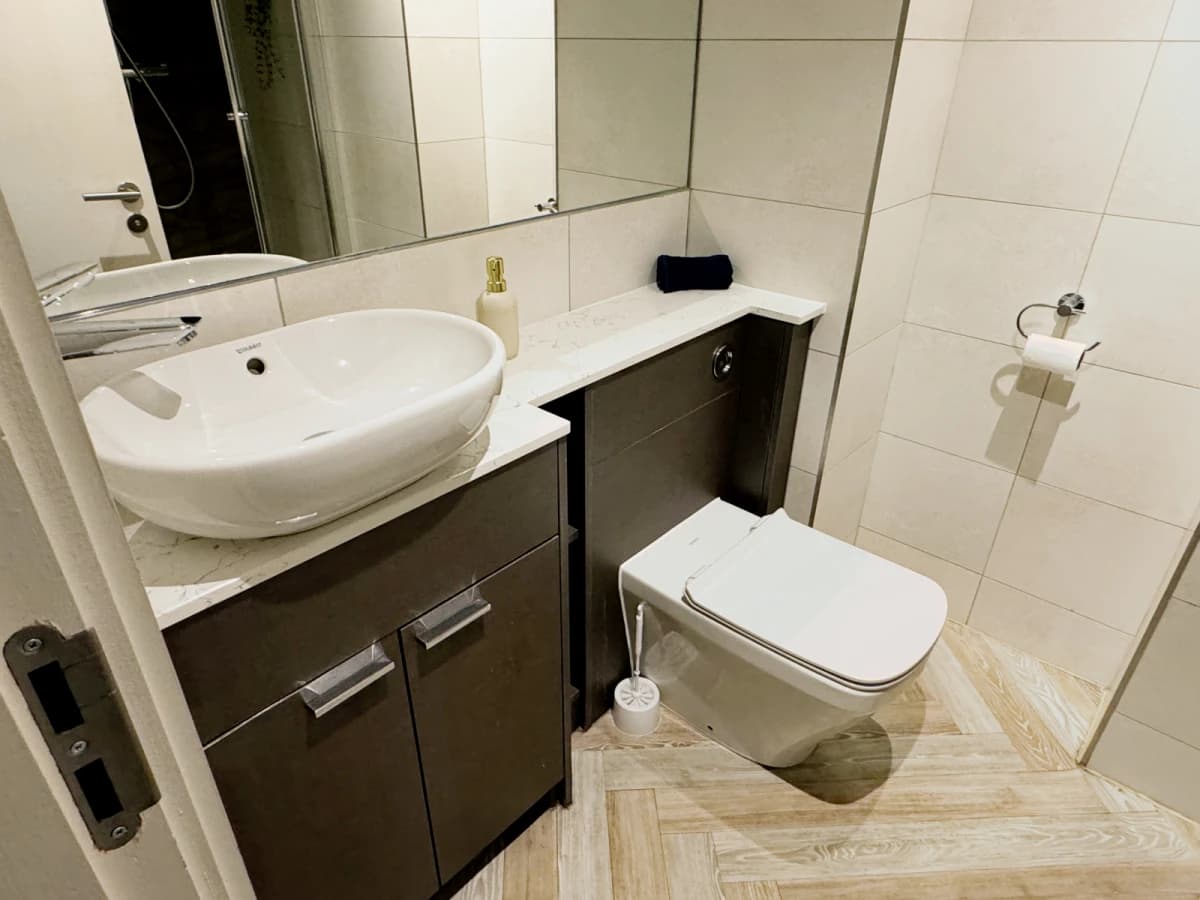 Dwell 121 Princess Street image