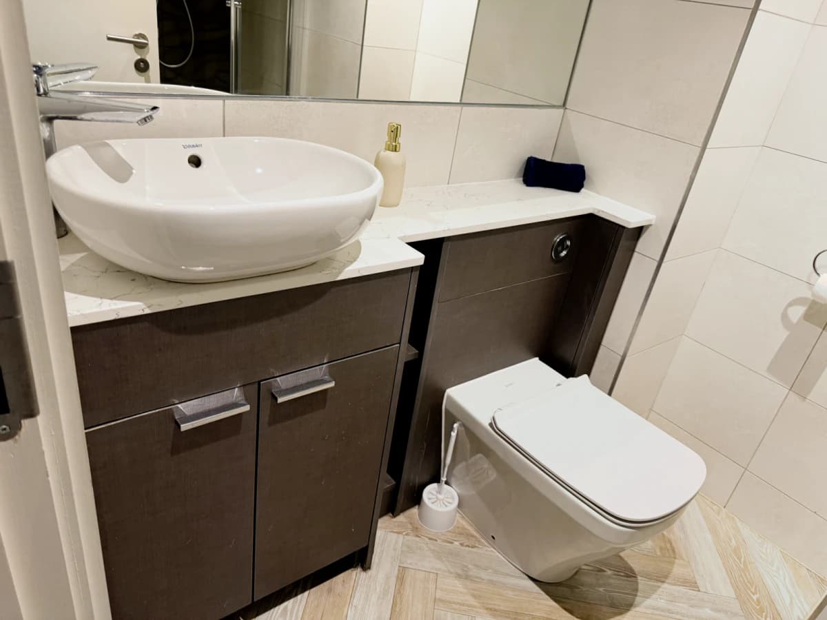 Dwell 121 Princess Street image