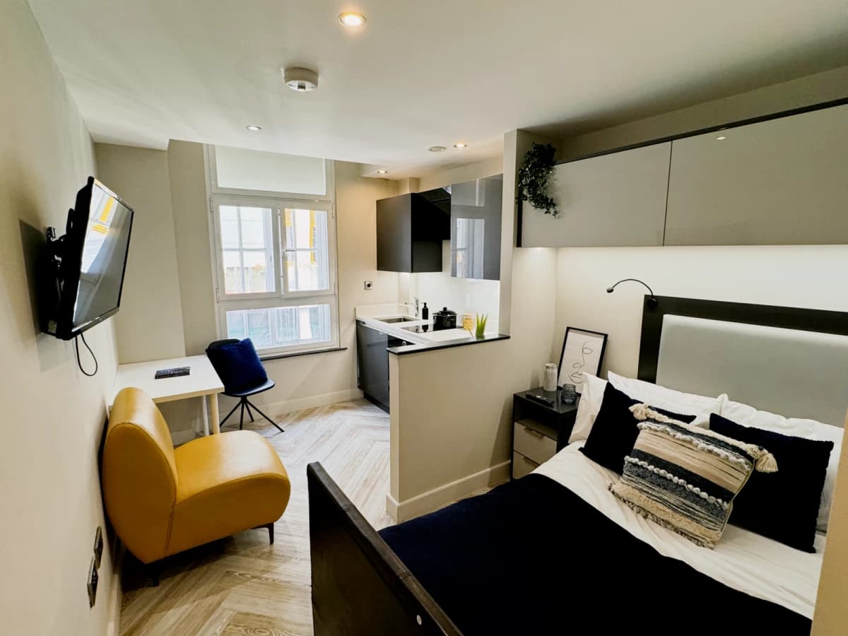 Dwell 121 Princess Street image